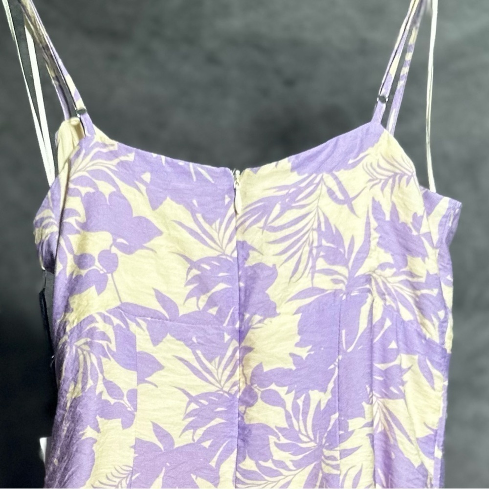 🅽🅴🆆 ASTR Keyhole Wrap Spaghetti Strap Dress, Lavender Floral, XS - Picture 11 of 16